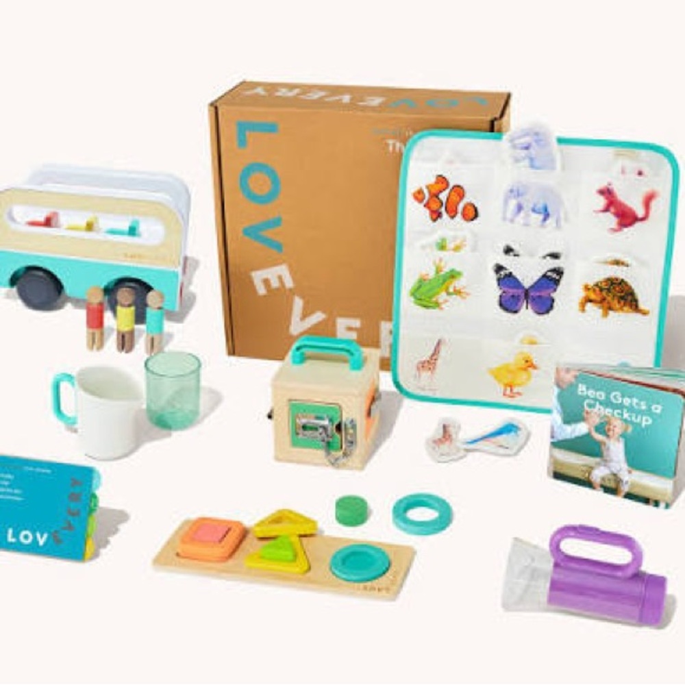Lovevery The Realist Play Kit